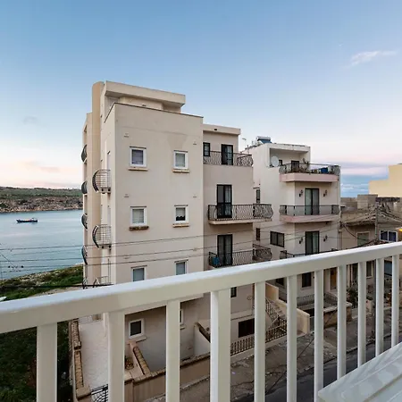 Spacious 3br Designer Just Off The Promenade By 360 Estates *