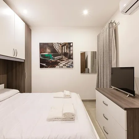 Appartement Spacious 3br Designer Just Off The Promenade By 360 Estates