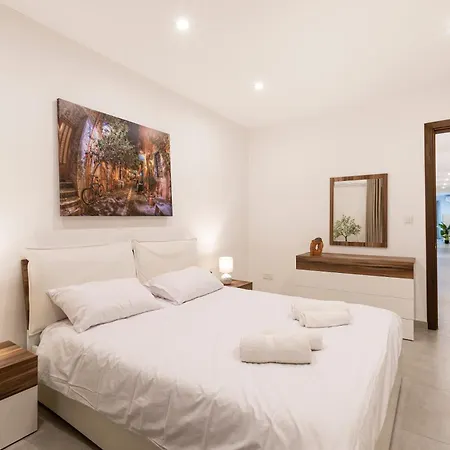 Apartment Spacious 3br Designer Just Off The Promenade By 360 Estates St. Paul's Bay