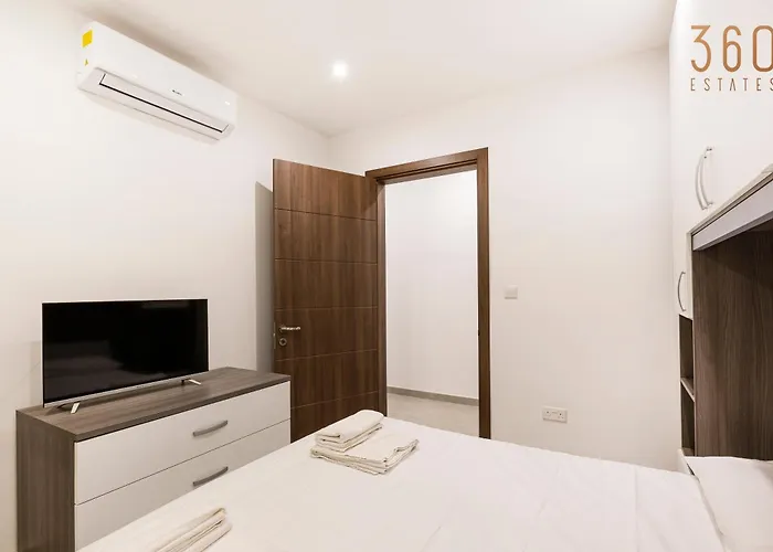 Apartament Spacious 3br Designer Just Off The Promenade By 360 Estates *