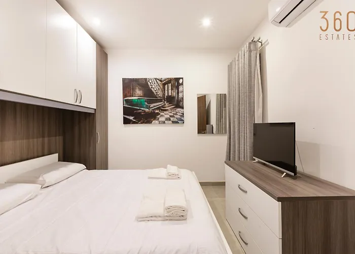 Apartamento Spacious 3br Designer Just Off The Promenade By 360 Estates