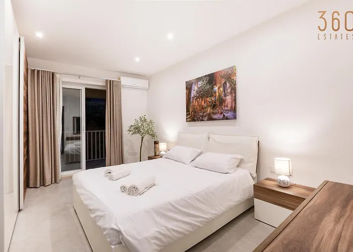 Apartamento Spacious 3br Designer Just Off The Promenade By 360 Estates