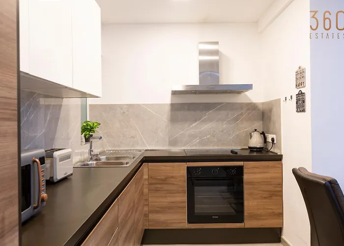 Spacious 3br Designer Just Off The Promenade By 360 Estates St Paul's Bay