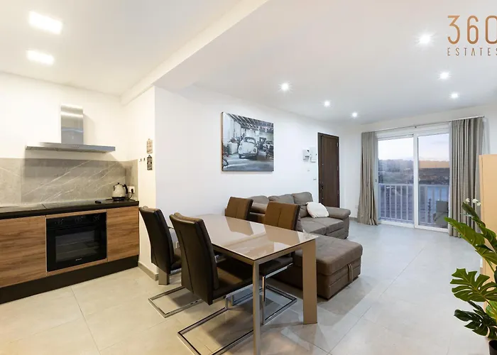 Spacious 3br Designer Just Off The Promenade By 360 Estates St. Paul's Bay