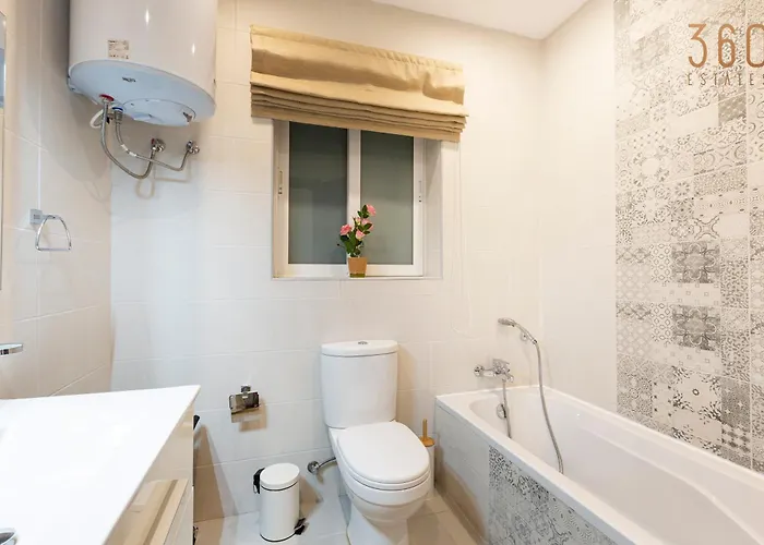 Spacious 3br Designer Just Off The Promenade By 360 Estates Apartamento *